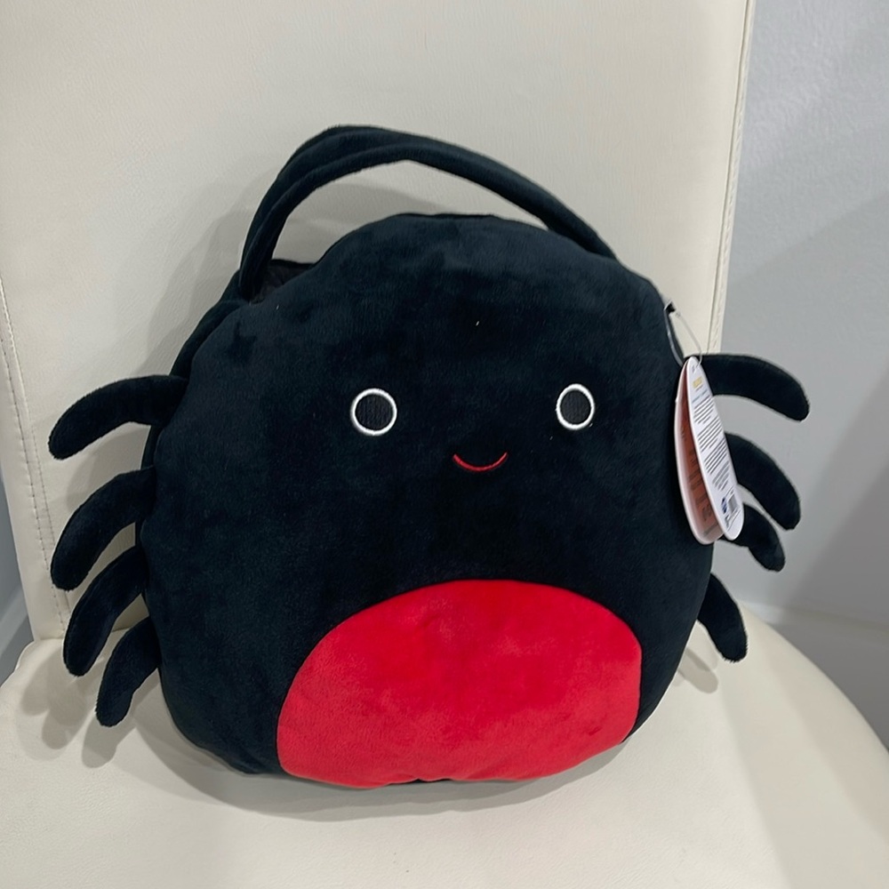 SALE!Squishmallows Black/Red/White Bella The Halloween Treat Pail Stuffed Toy